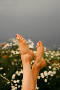 Обработка на рагади / напукани пети  Варна - салон за терапевтичен педикюр и манiкюр Podo Nova